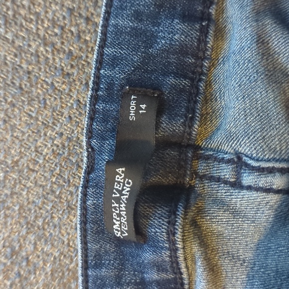 Simply Vera Vera Wang jean shorts - Picture 3 of 4